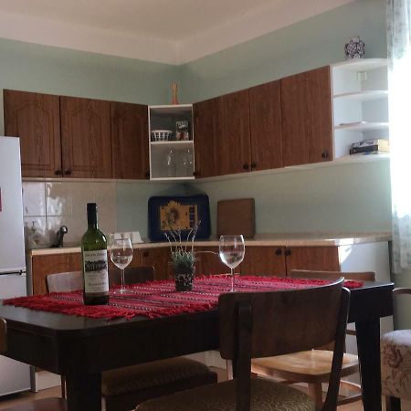 Garden View Apartment ซนอยโม ภายนอก รูปภาพ