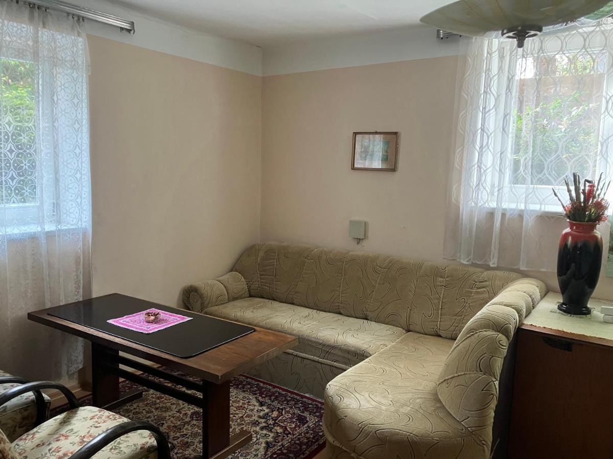 Garden View Apartment ซนอยโม ภายนอก รูปภาพ